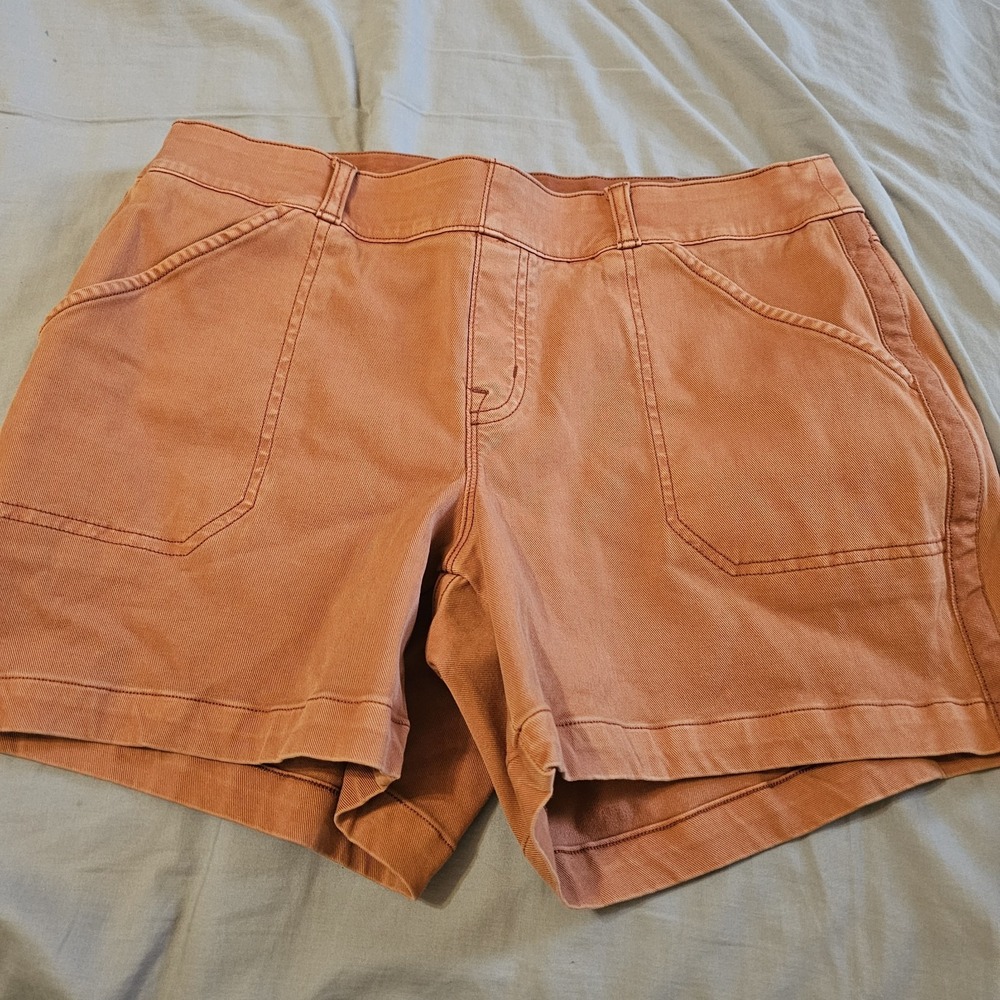 Spanx Women's Stretch Twill Shorts Size Large
